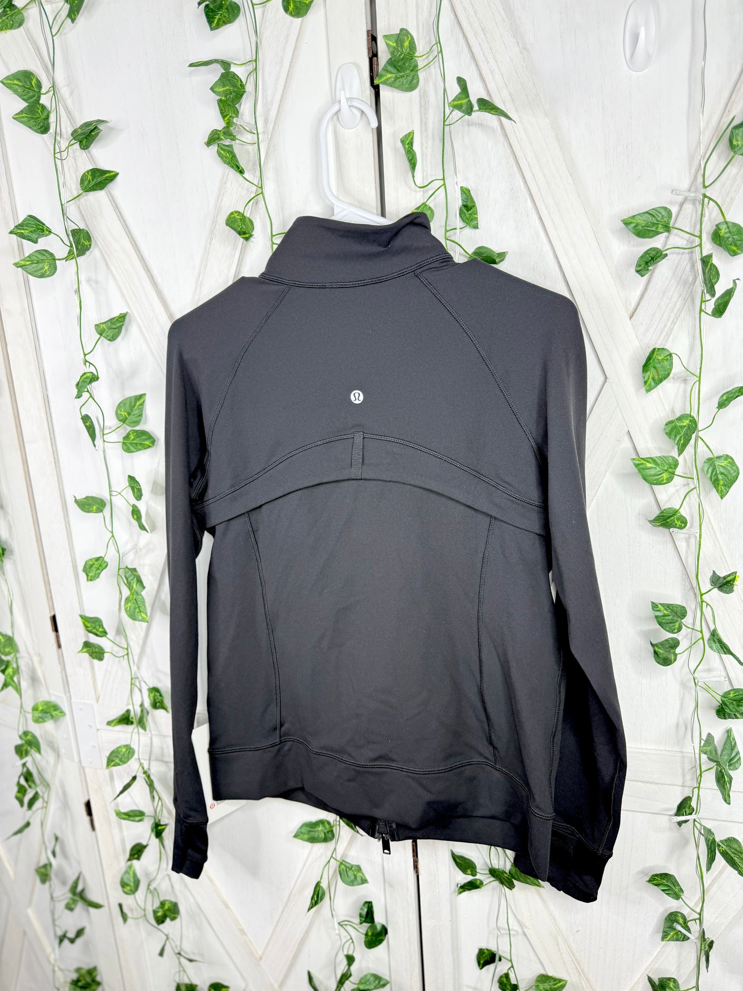 Define Track Jacket *Luon *Size 6 • 8