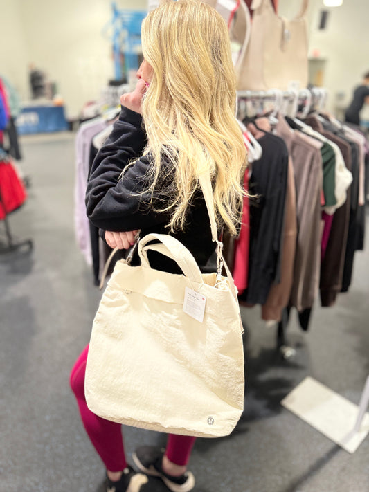 On My Level Tote 20L