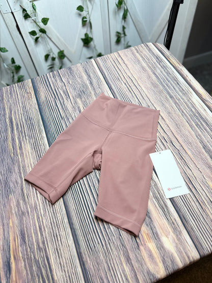 Wunder train HR short 8” size 0