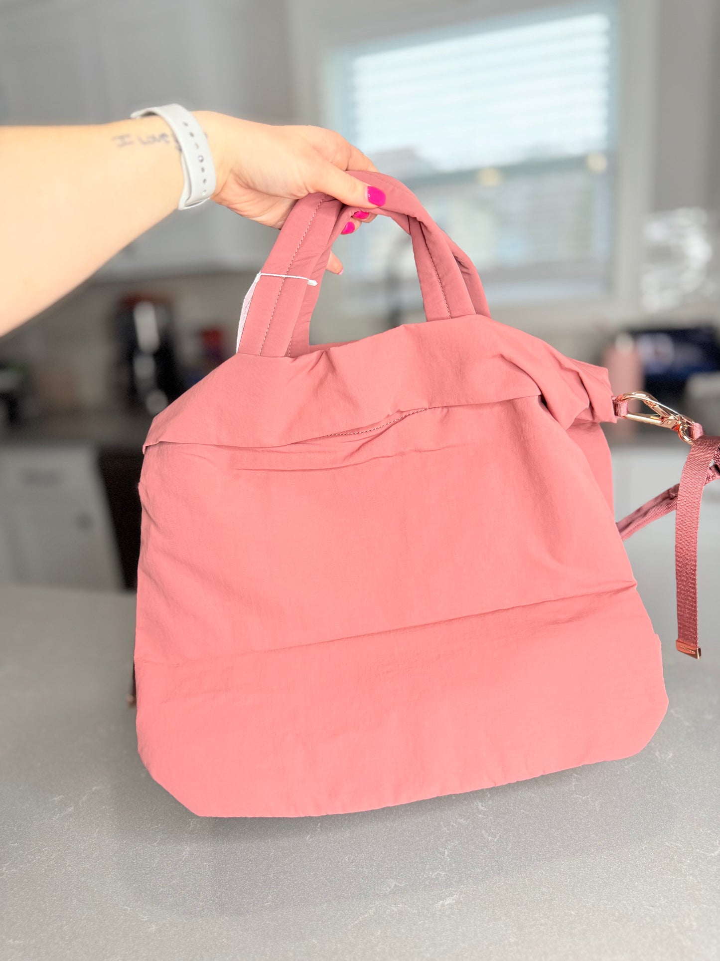On My Level Tote 20L