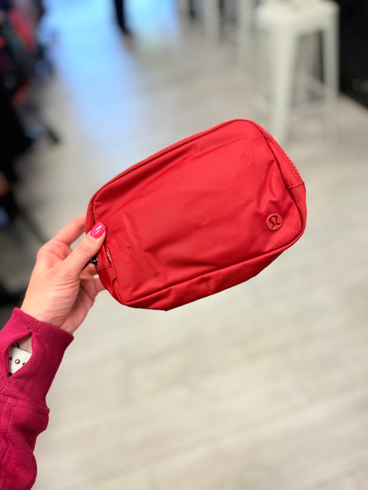 Everywhere Belt bag