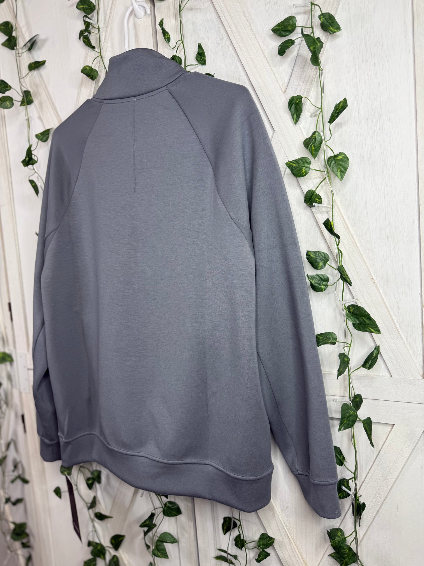 Smooth Spacer Quarter Zip *Size M