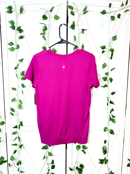 Swiftly breathe short sleeve *Size 4 & 6