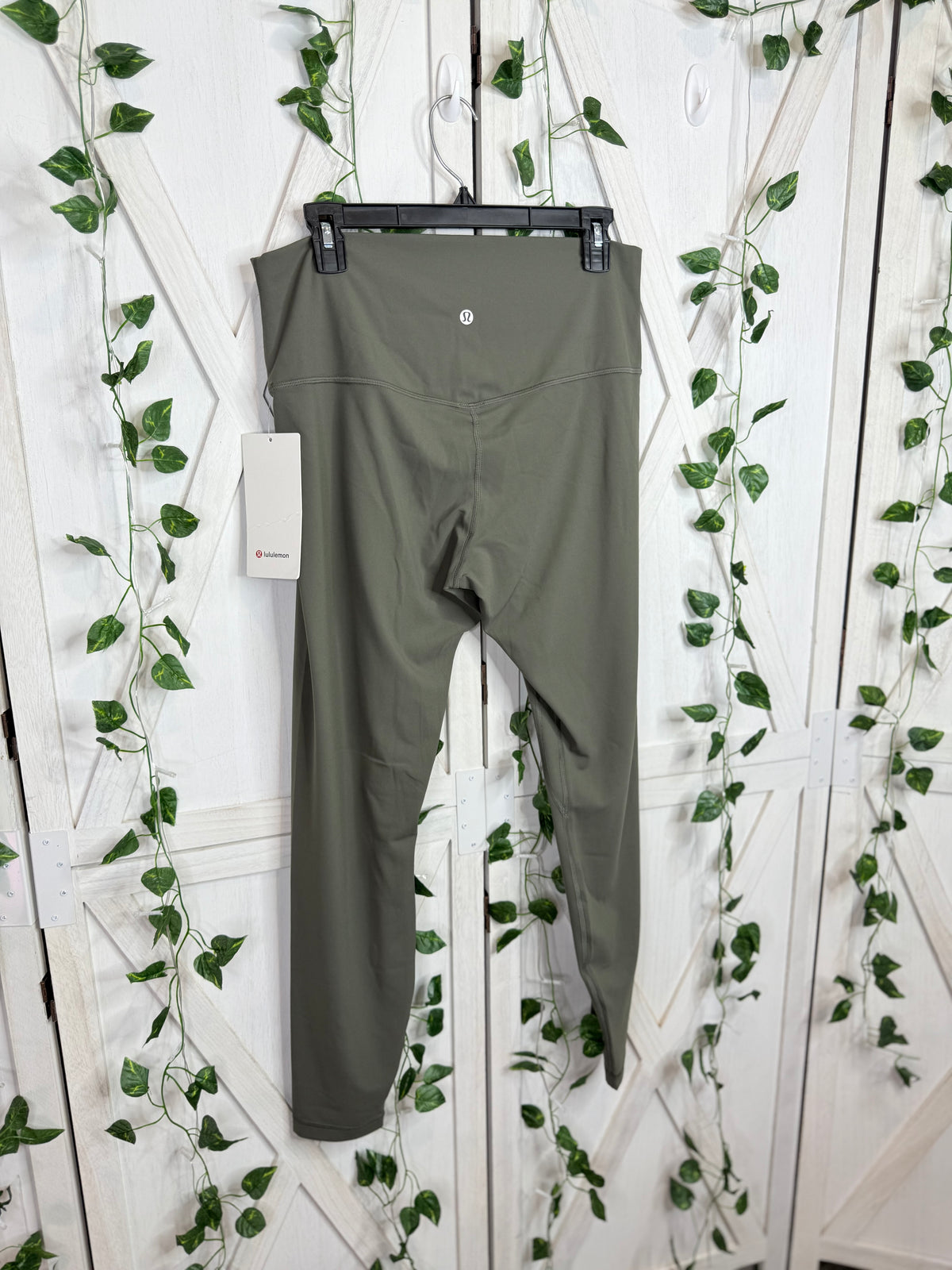 Lululemon Align HR Pant 28” *Size 14