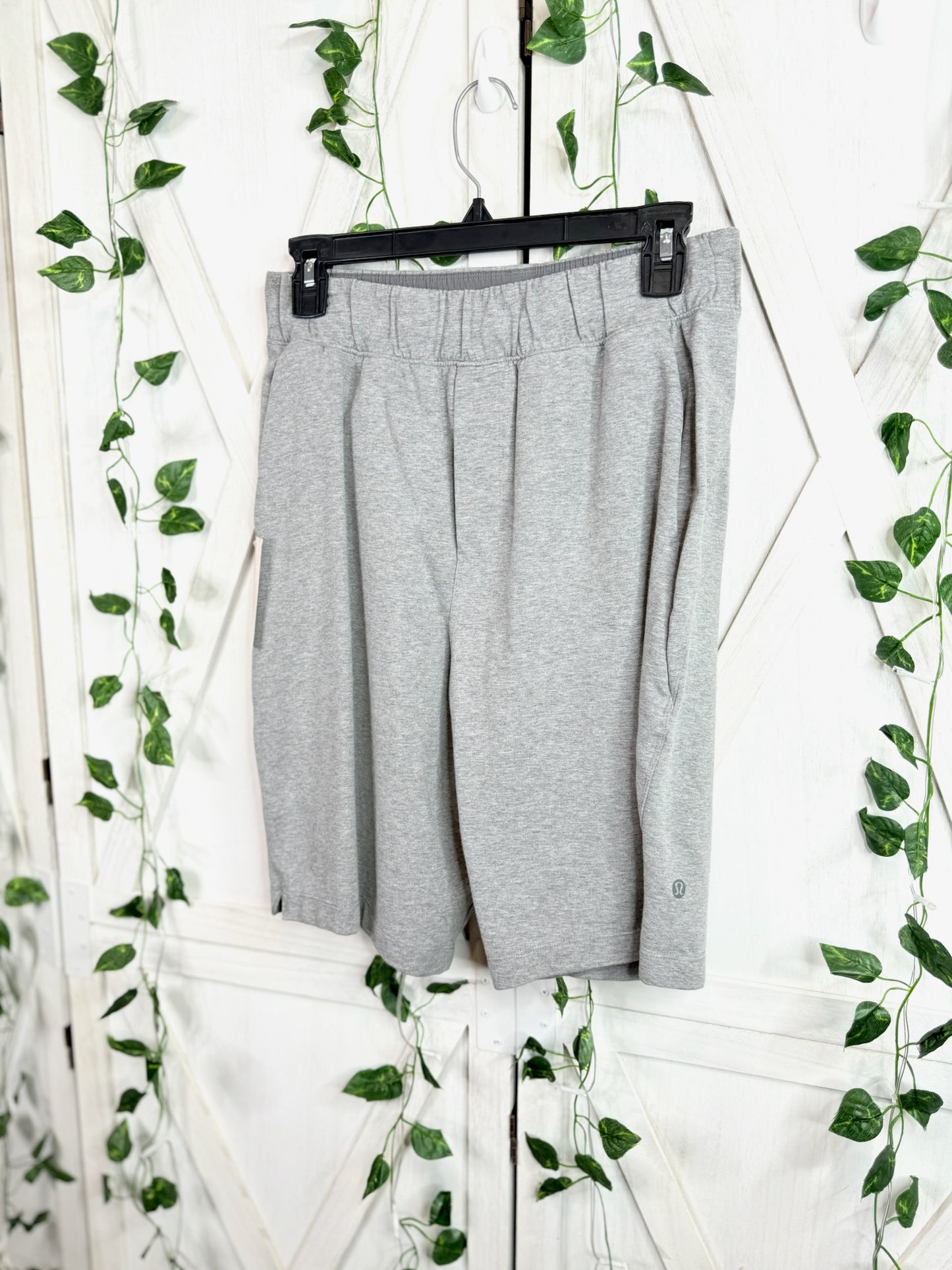 Lululemon Connector Short 11" *SIZE S