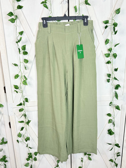 Halara flow pants *Size M