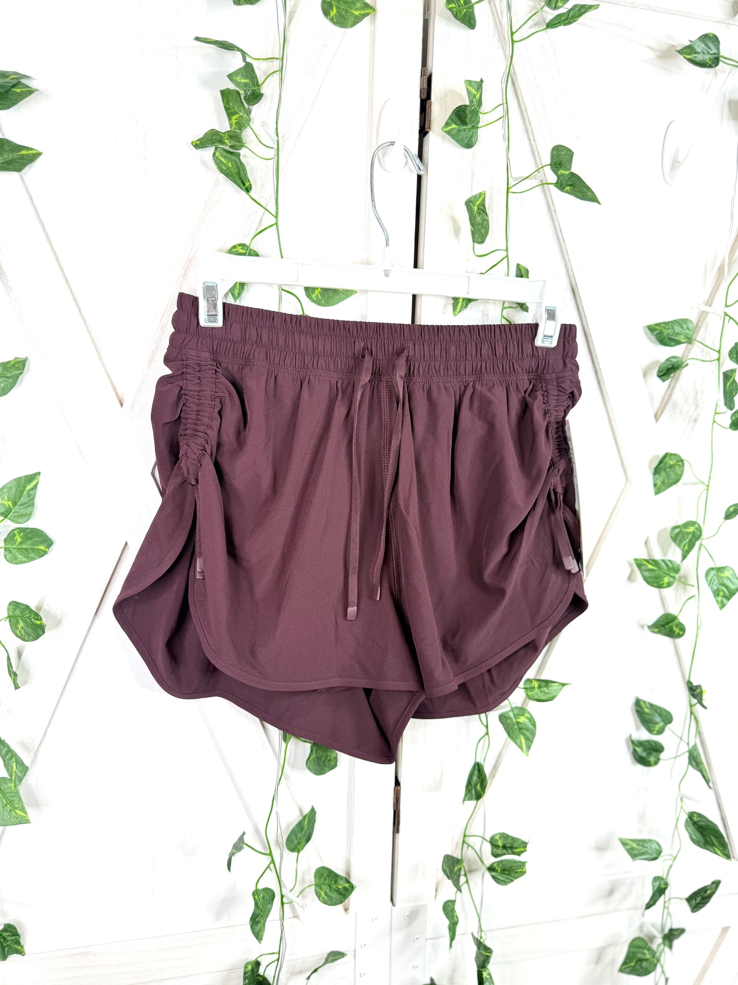 Side-Cinch High-Rise Short 1.5” *Size XS•L