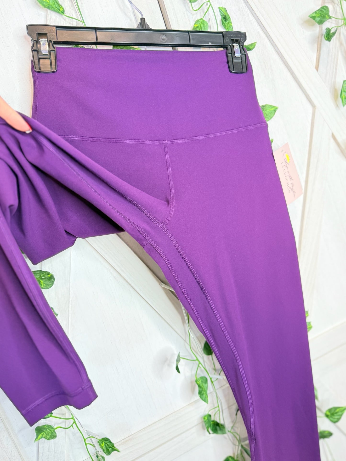 Align HR pant 23”*NEW*Size 6