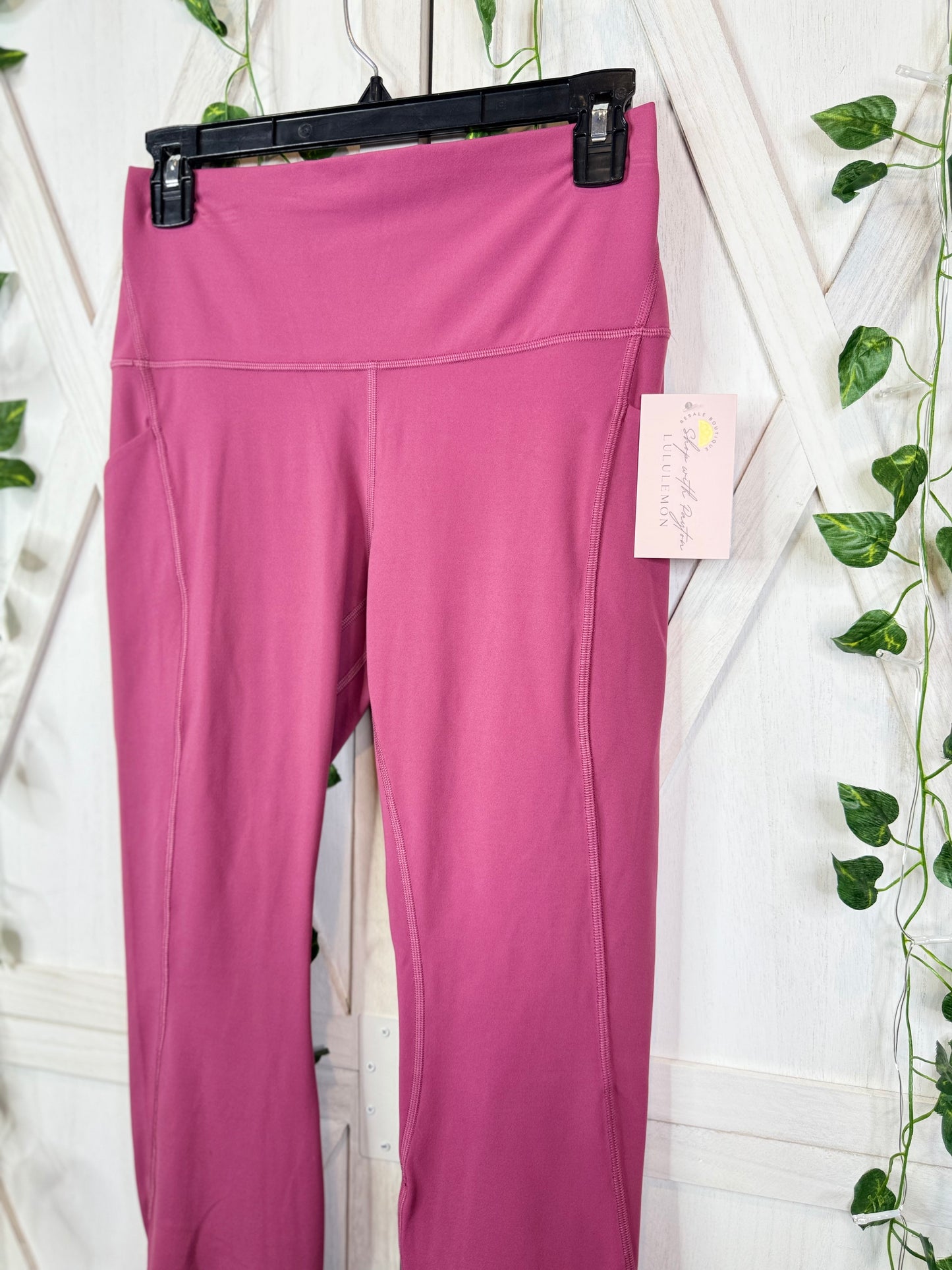 Align HR pant 25” *Pockets *Size 8