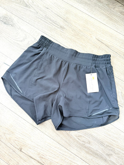 Hotty Hot High-Rise Lined Short 4" *Size 10