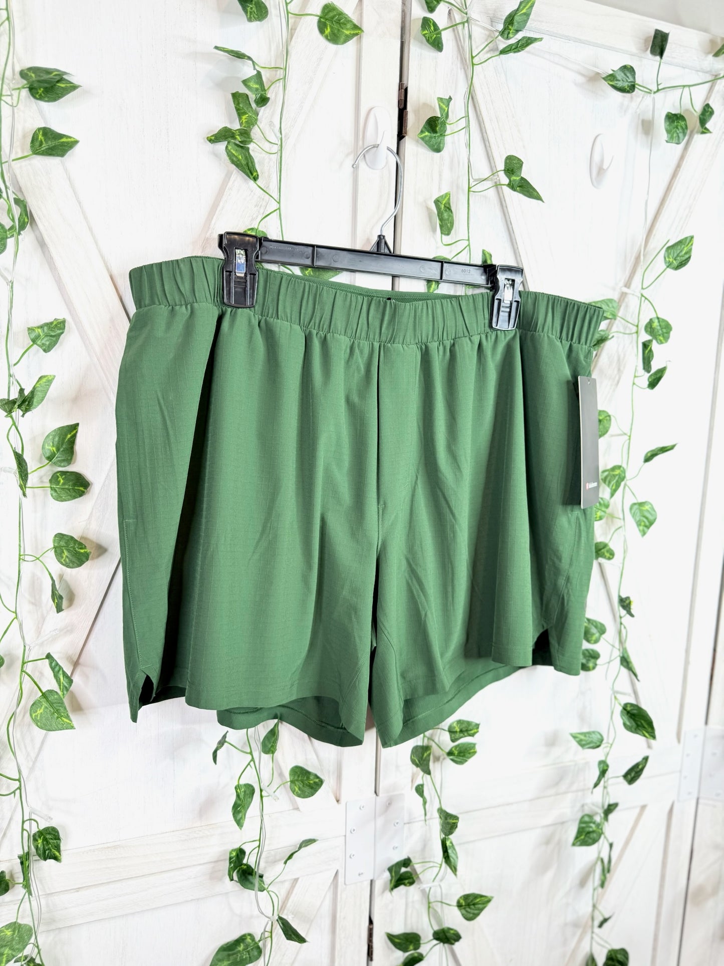 Mile Maker Ripstop Short 6” *Lined *Size XXL