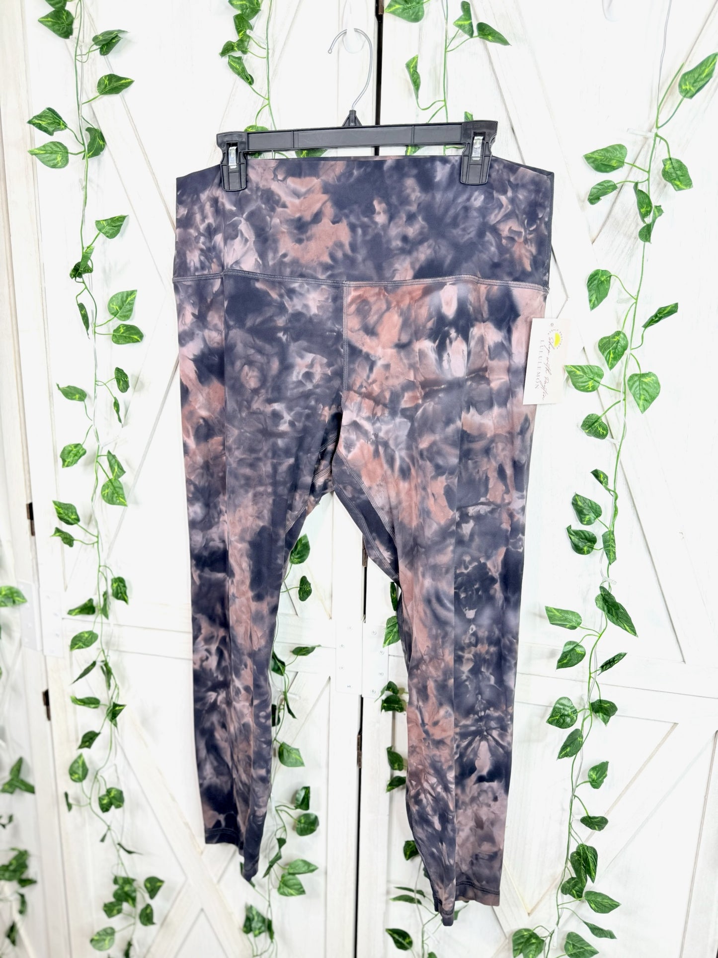 Align Pant 25" *Size 16