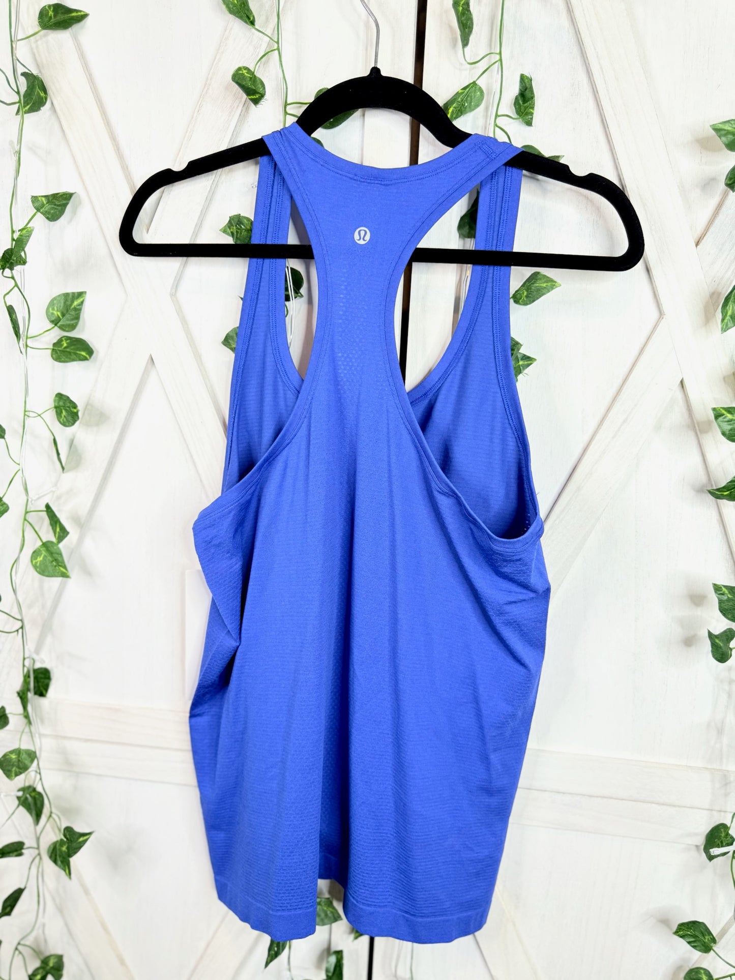 Swiftly Tech Scoopneck Tank 2.0 *Size 10