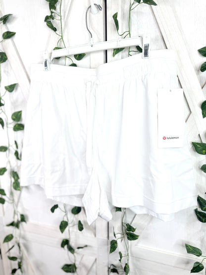 Dance Studio HR Relaxed Short 3.5” *Lined *Size L