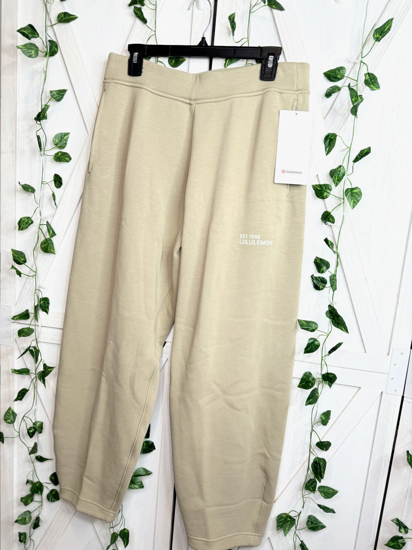 Heavy Weight Fleece Sweatpant *Size L