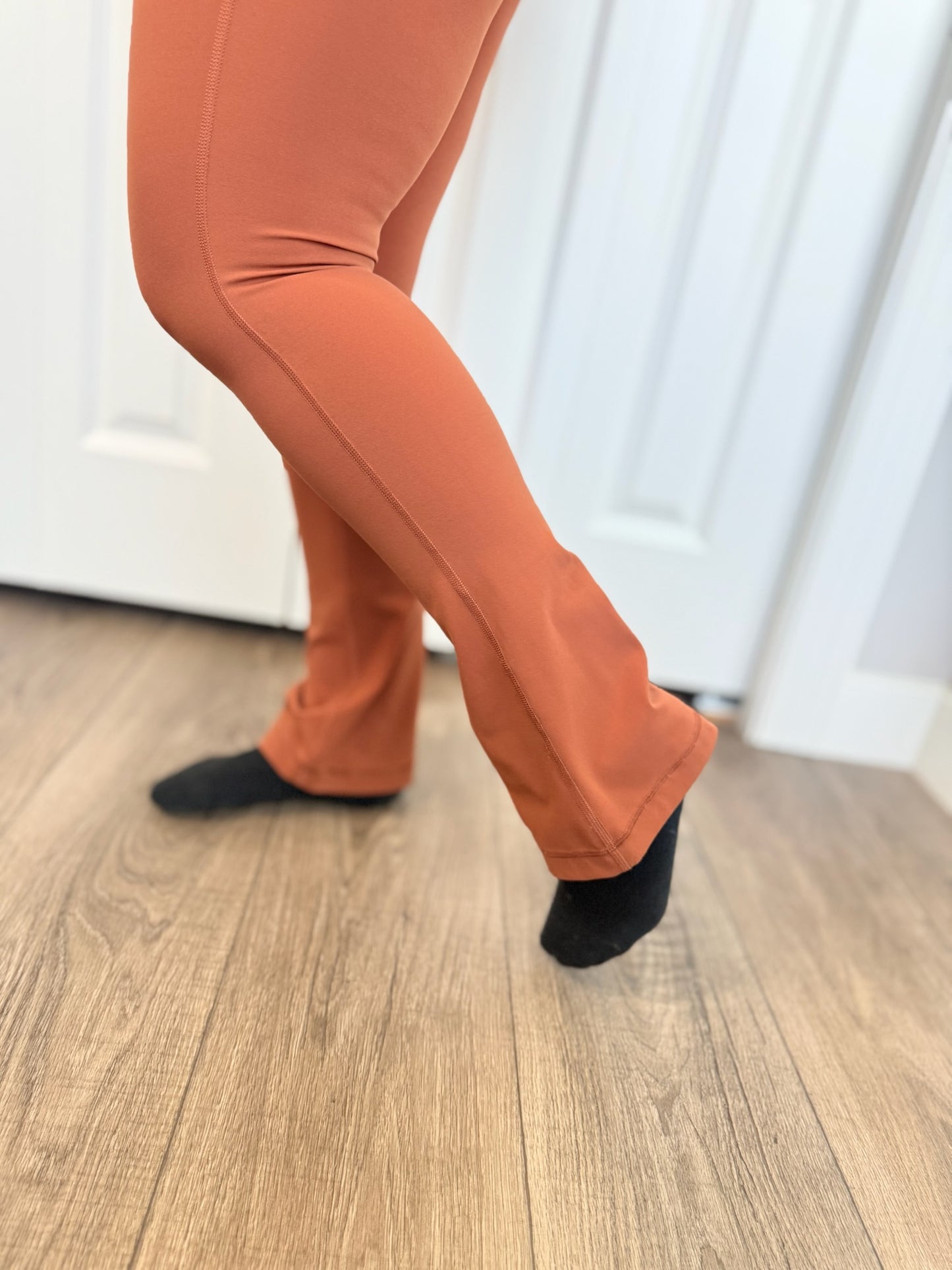 Align Mini-Flare Pant* XShort *SIZE 8