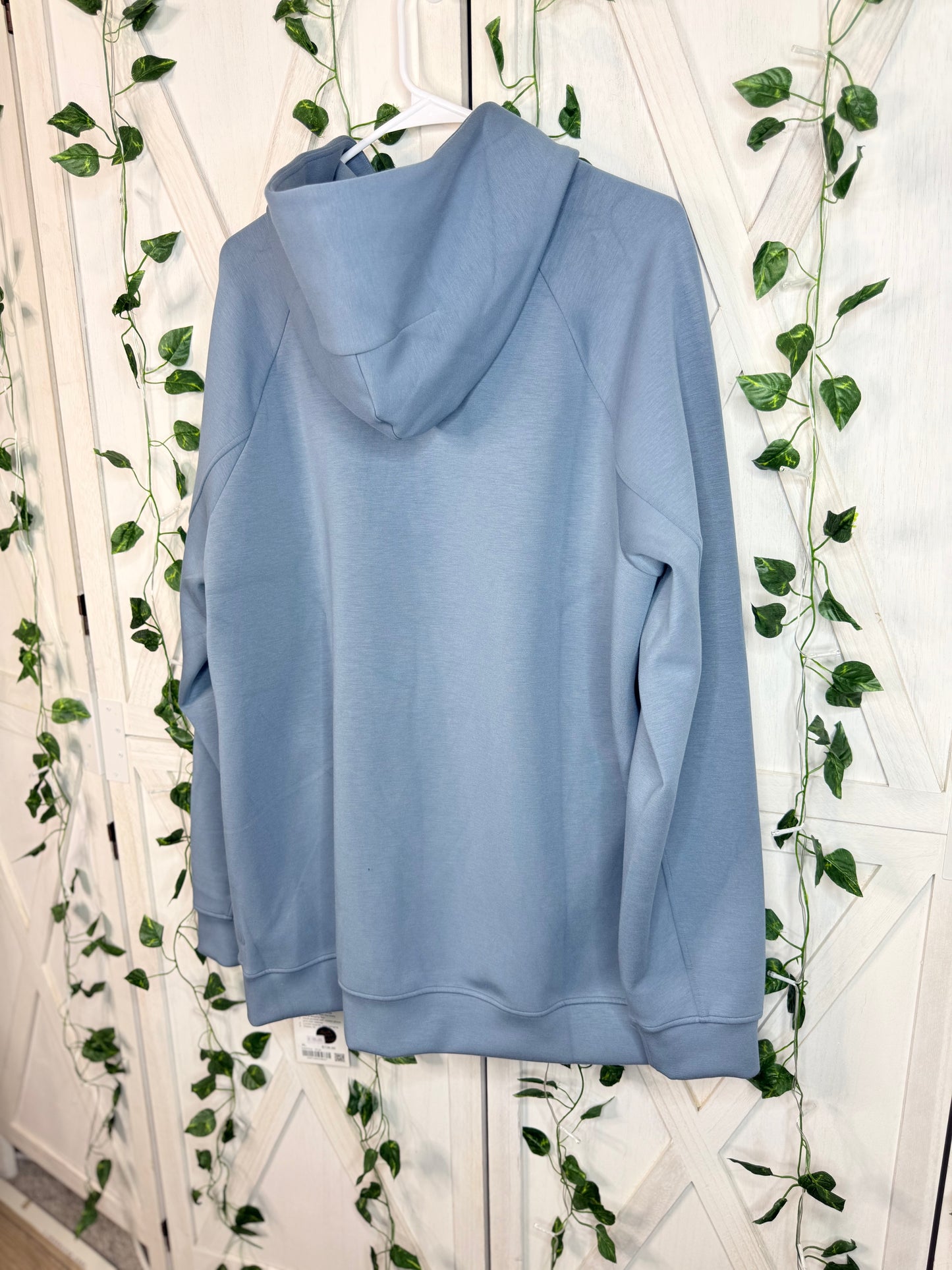 Smooth Spacer Pullover Hoodie *Size XL