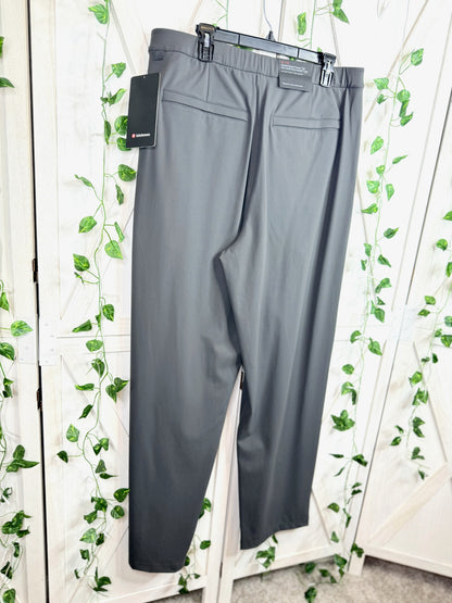 M Daydrift Relaxed Pleated Trouser *Tall *Size XL