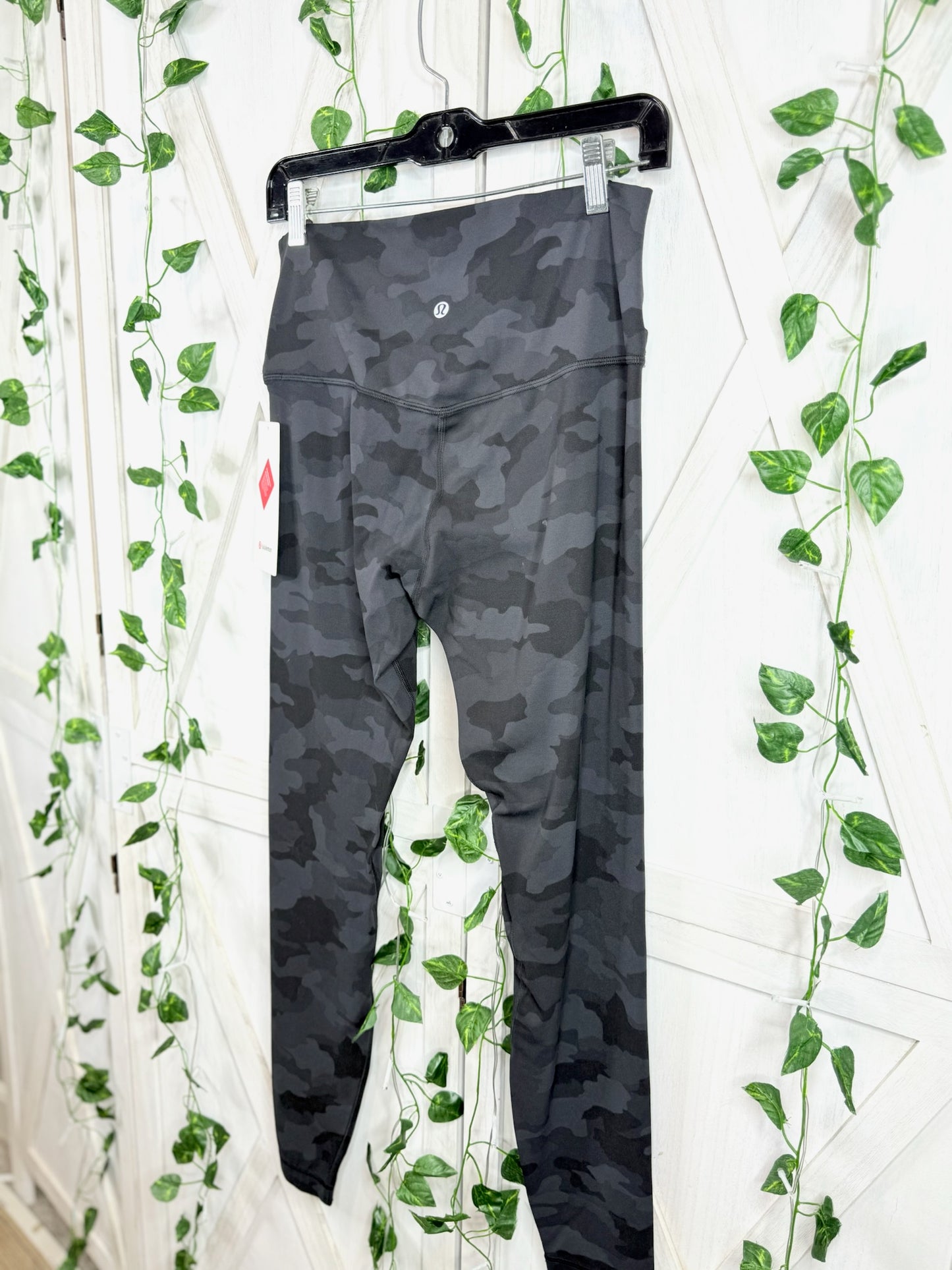 Lululemon Align HR Pant 28” *Size 10