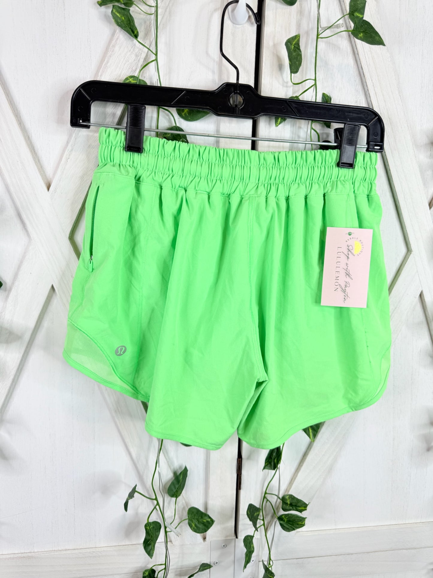 Hotty Hot Shorts* Size 6