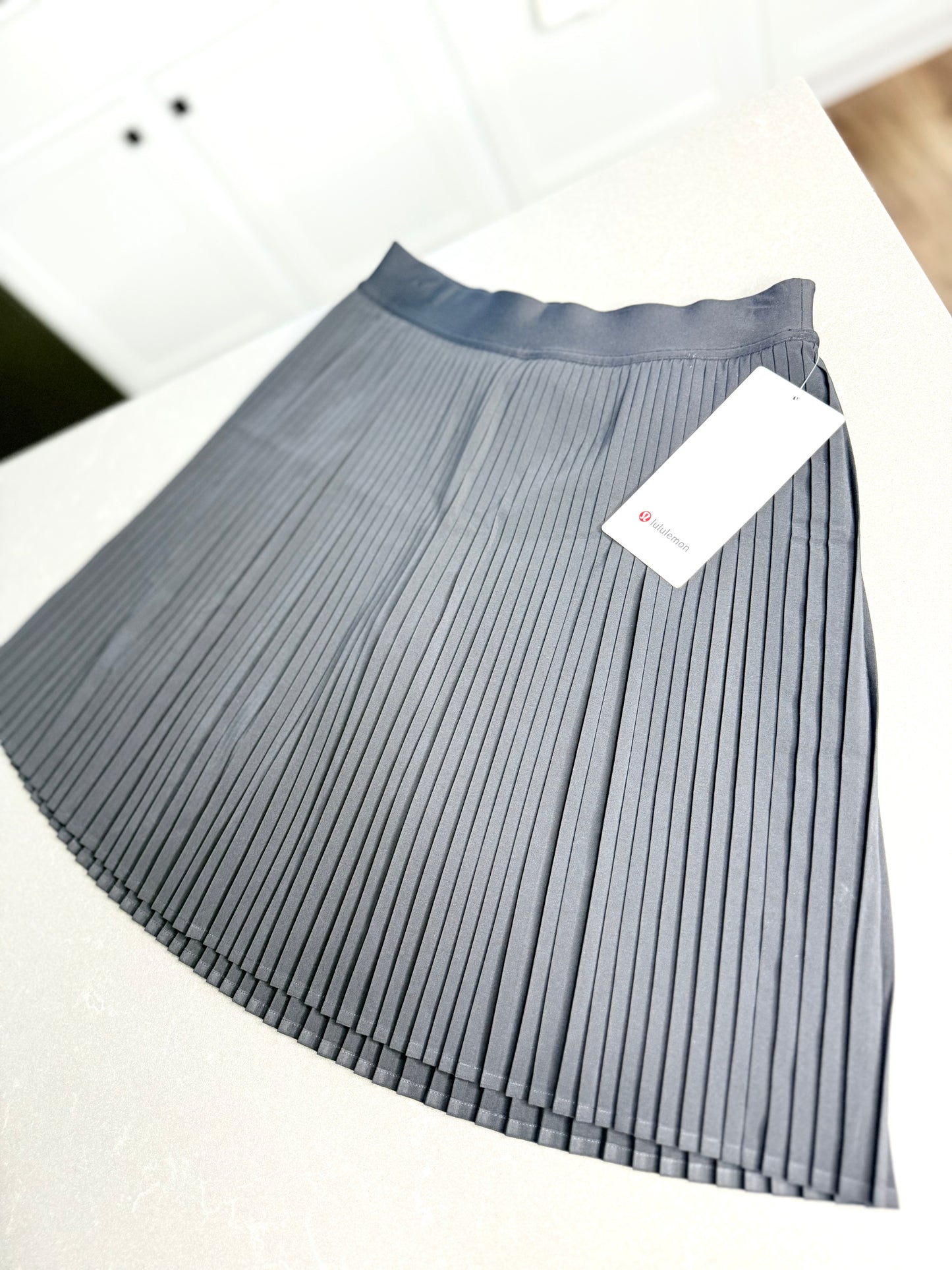 Pleated HR Knee-Length Tennis Skirt *Size S & M