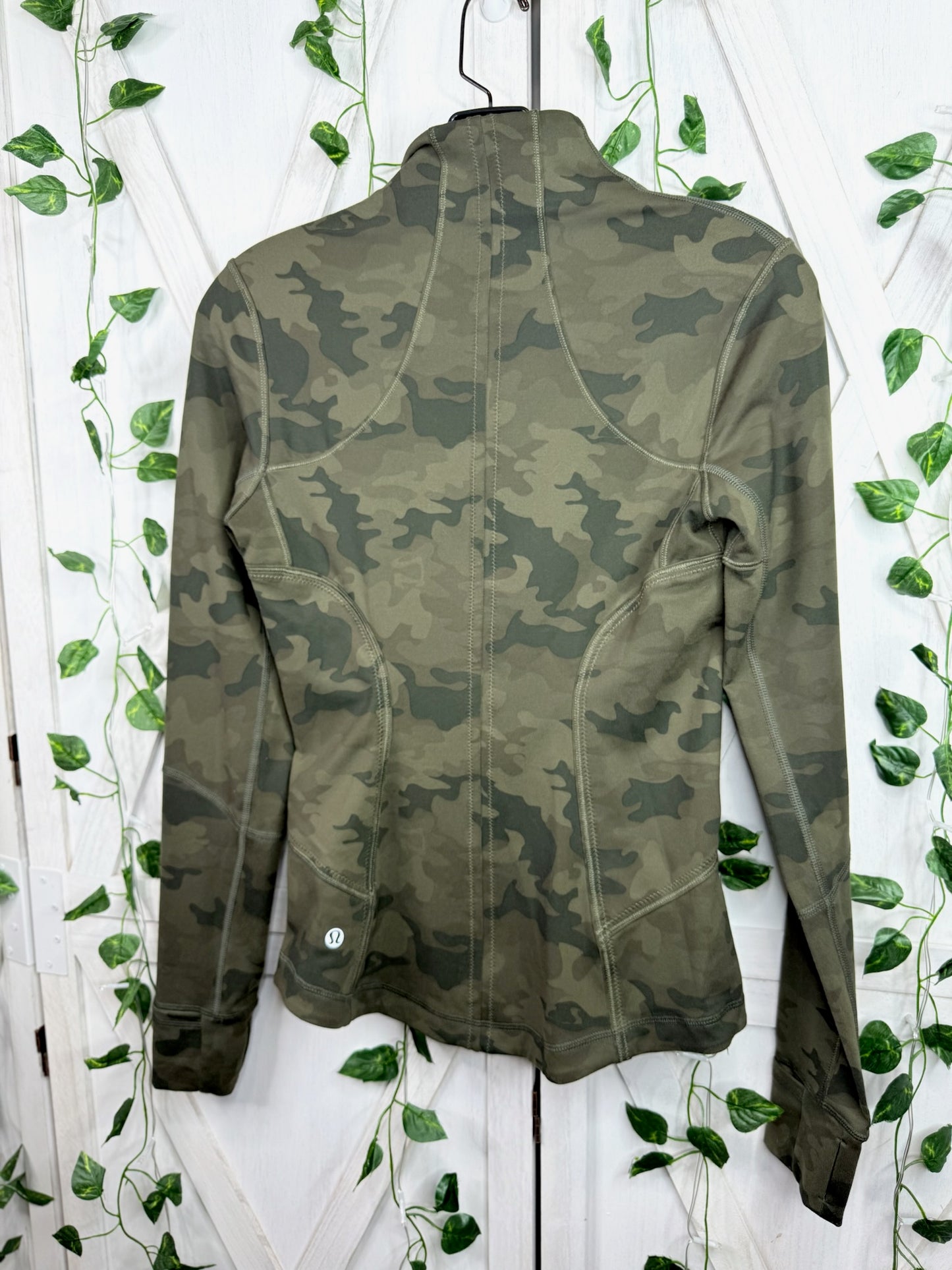 Define Jacket *Size 4