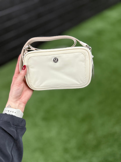 Crossbody camera bag ￼