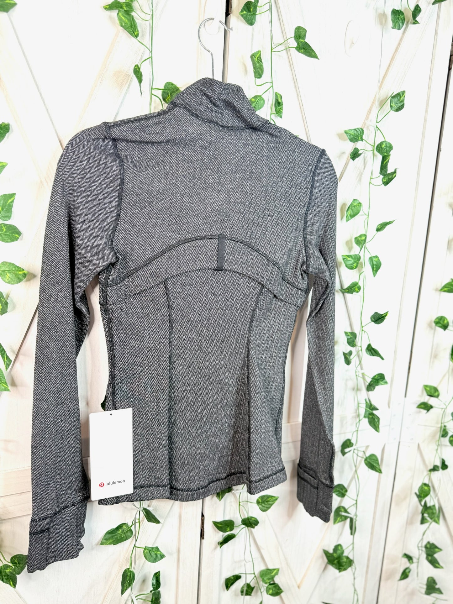 Define Jacket * Herringbone *Size 4