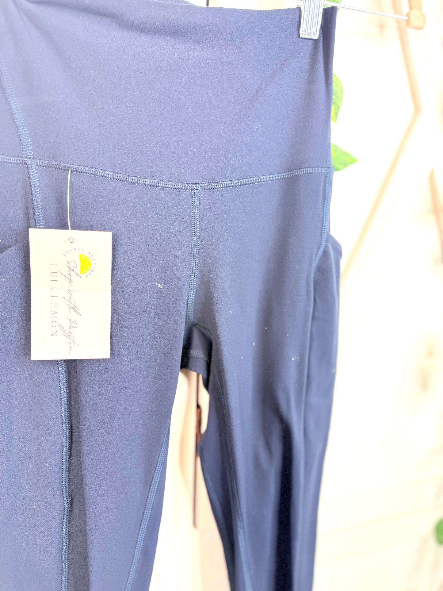 Align Pant Pockets 25" *SIZE 2 - Small stain