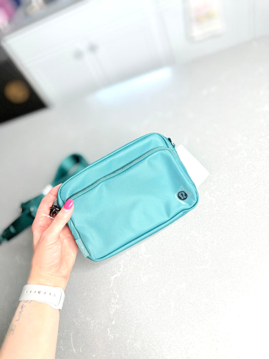 Everywhere Crossbody Bag* Metal Hardware * 2L