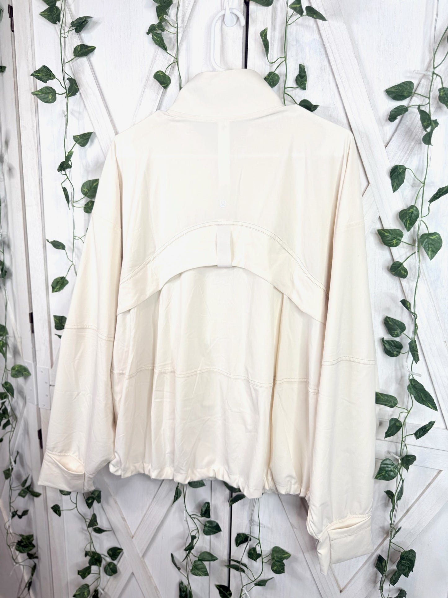 Define Oversized Jacket *Swift *Size 10•12