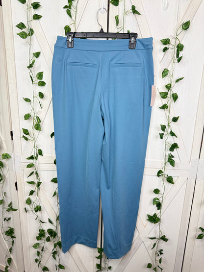 Straight-Leg MR Pant *Size M