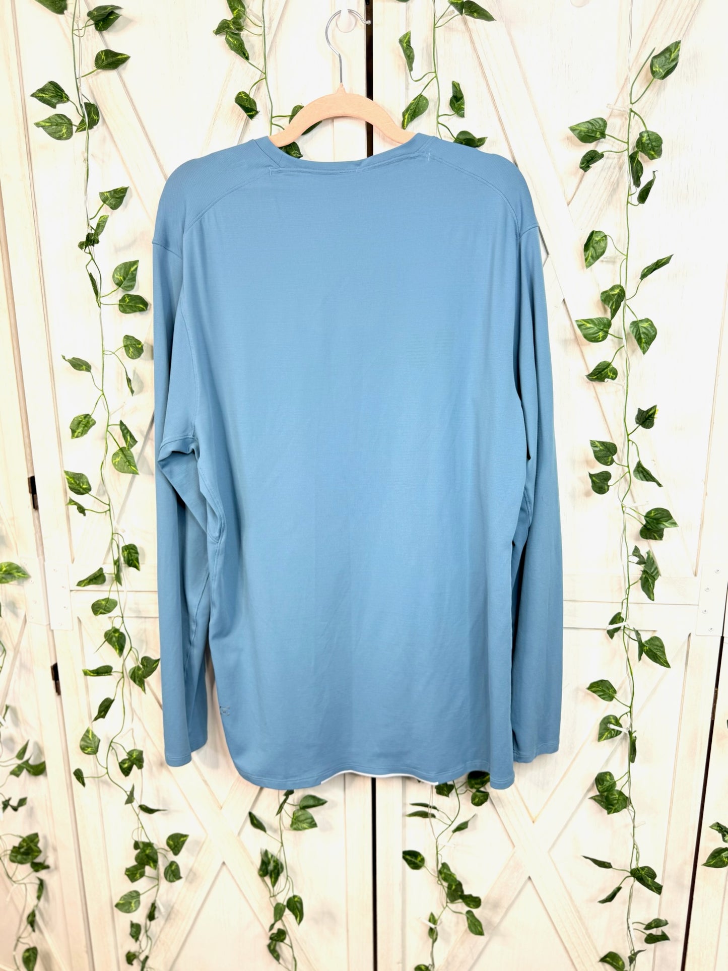 Men’s lululemon long sleeve *SIZE XL