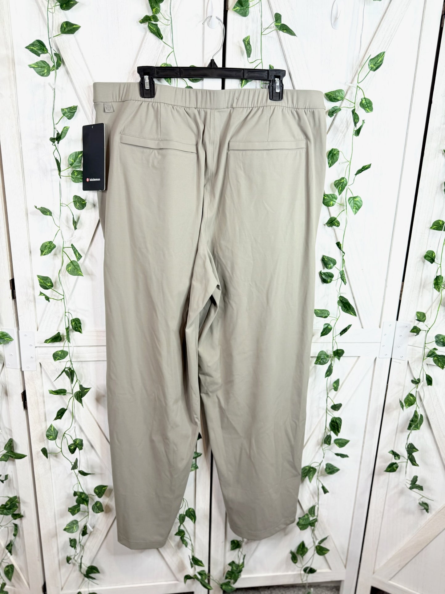 M Daydrift Relaxed Pleated Trouser *Reg *Size XXL