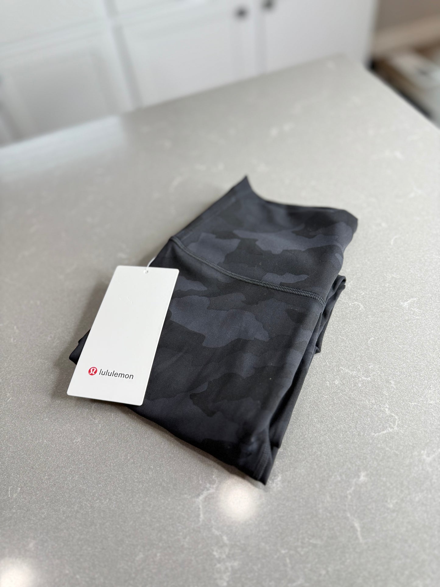 Wunder Train HR Tight 25” *Size 6 • 16