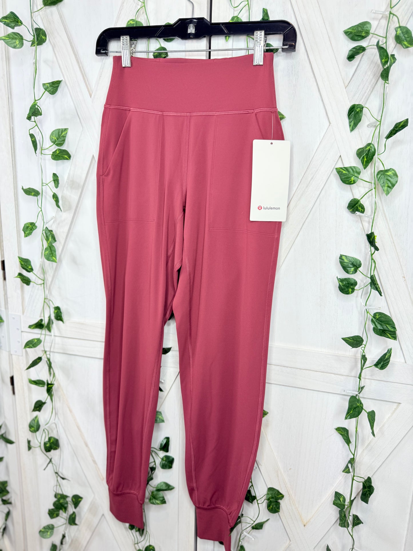 Lululemon Align HR Jogger *Size 4