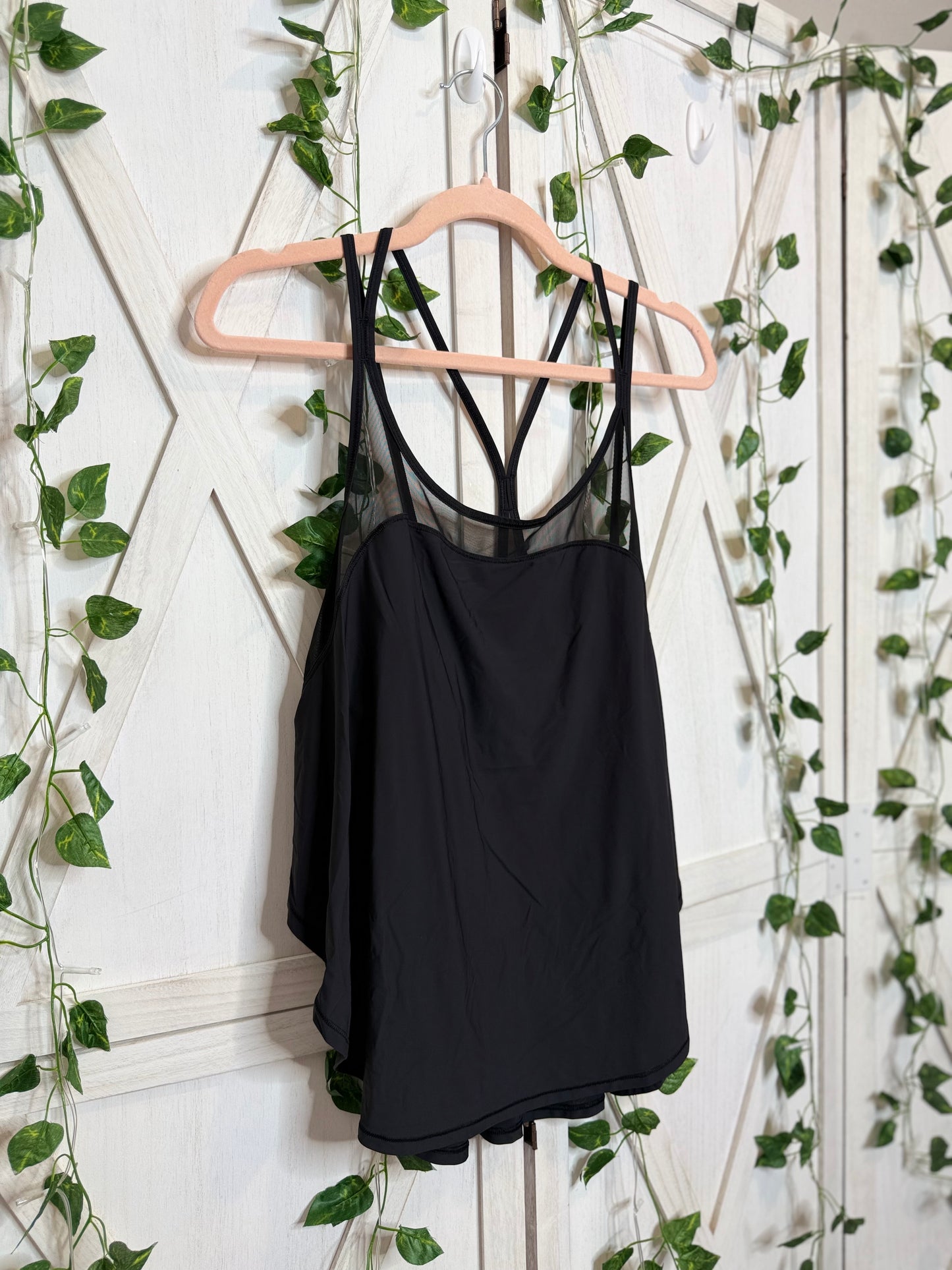 Lululemon tank top *SIZE 4