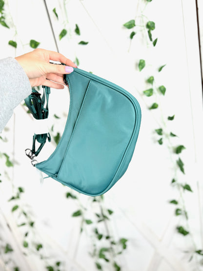 City Essentials Small Shoulder Bag* 3L