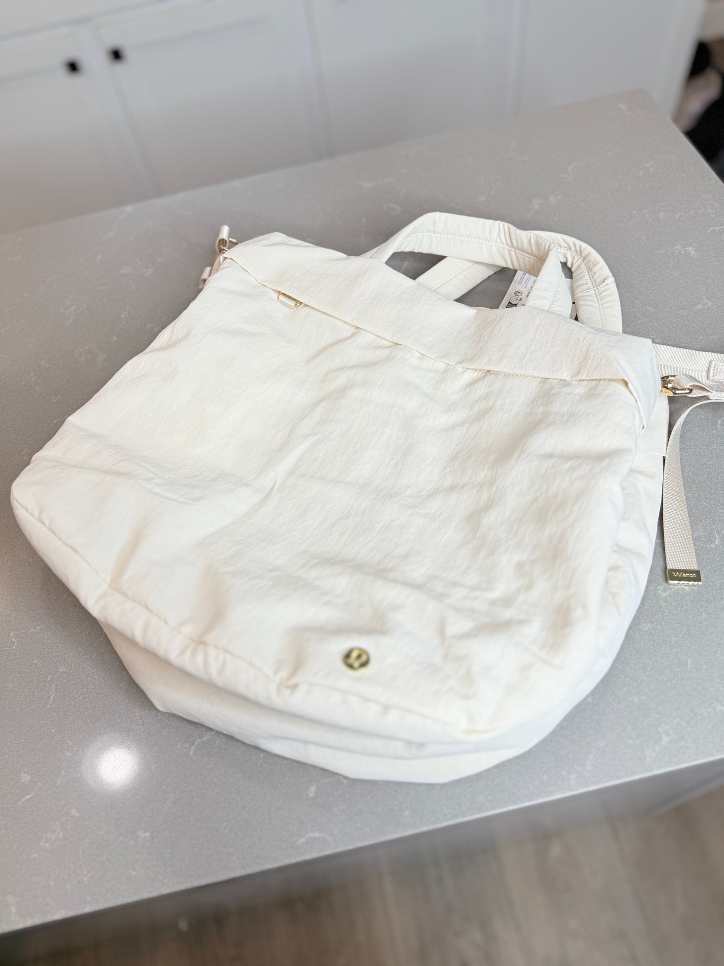 On My Level Tote 20L