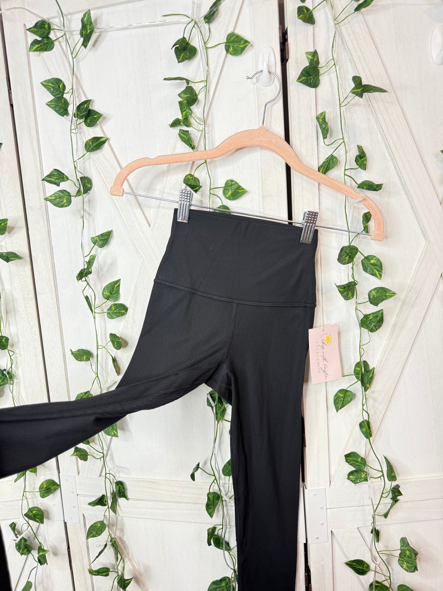Align ribbed pant 28” * SIZE 0 & 4