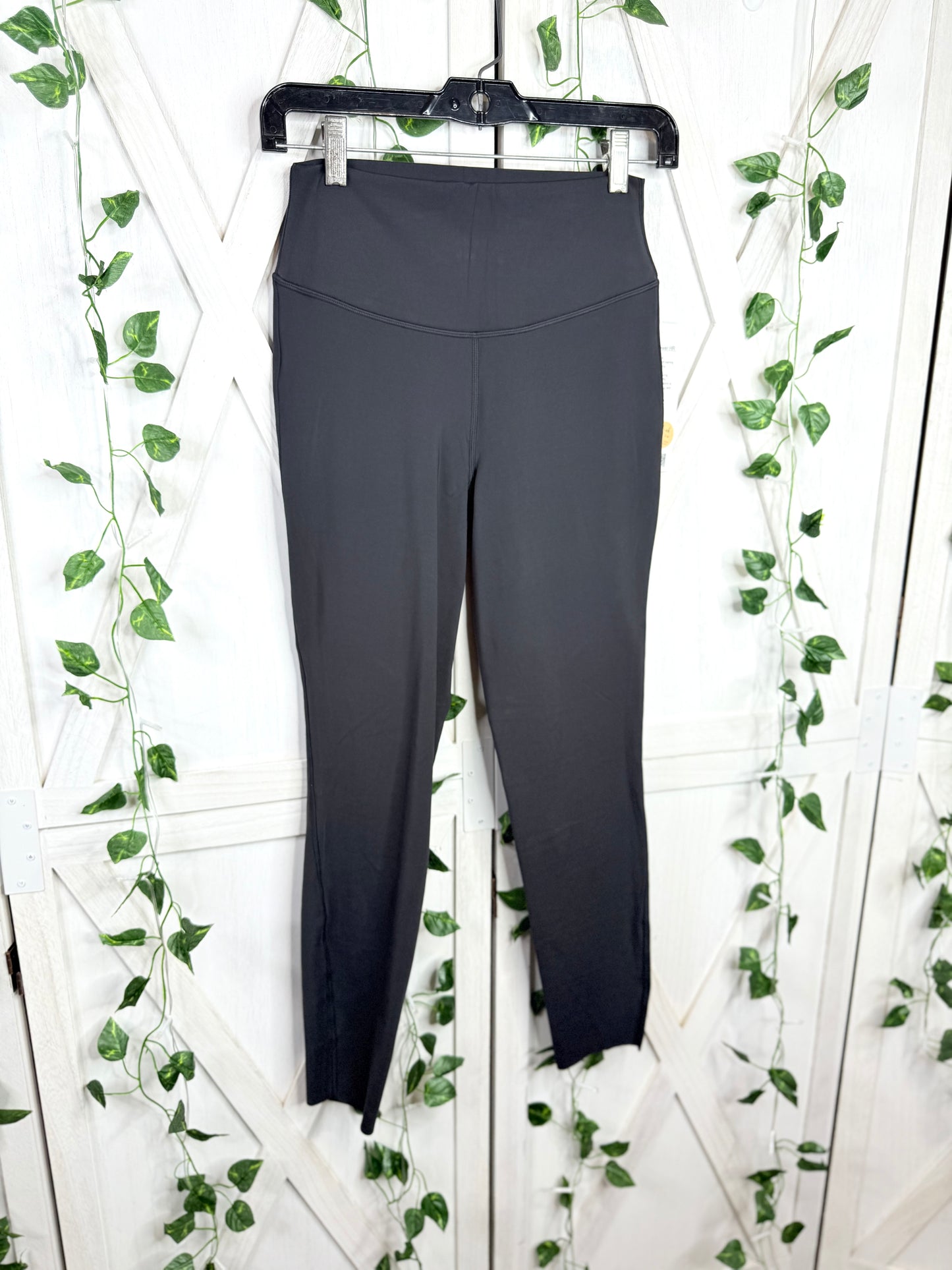 Unrestricted Power HR Tight 25” * Size 8 • 10