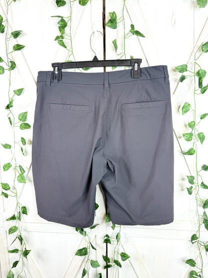 Mens Commission Short Relaxed 11" *Size 34