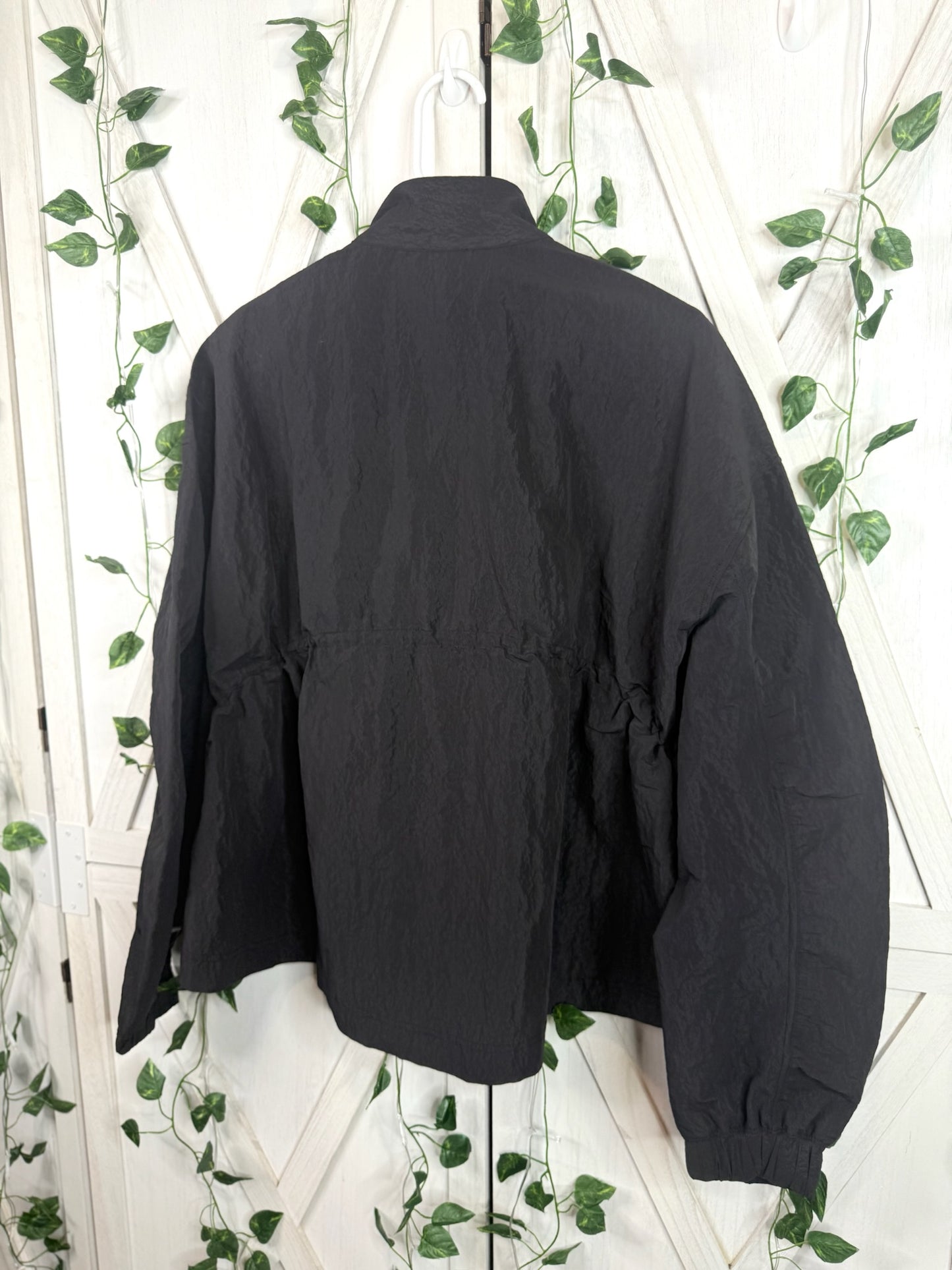 Crinkle Nylon Cinchable Jacket *Size M