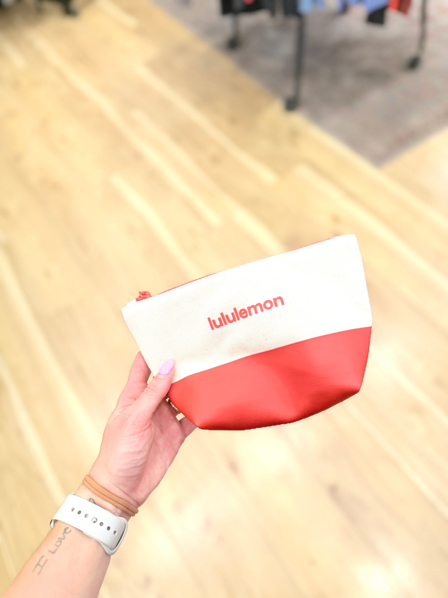 Canvas Pouch Mini *Wordmark
