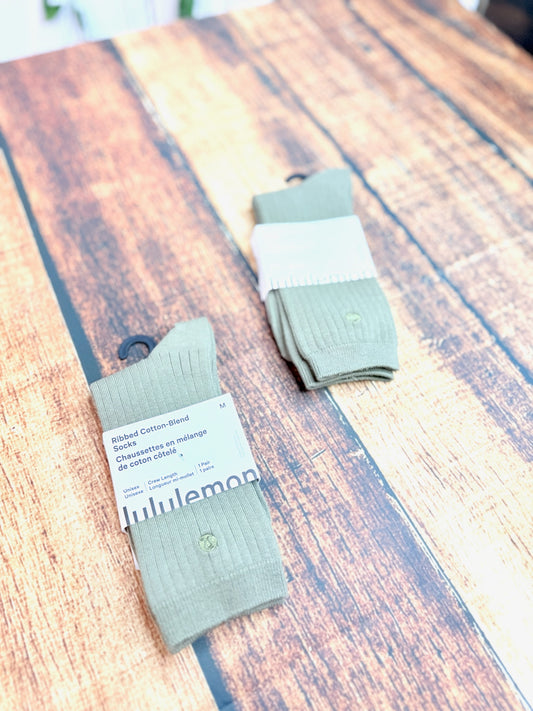 Ribbed Cotton-Blend Crew Socks * Size M