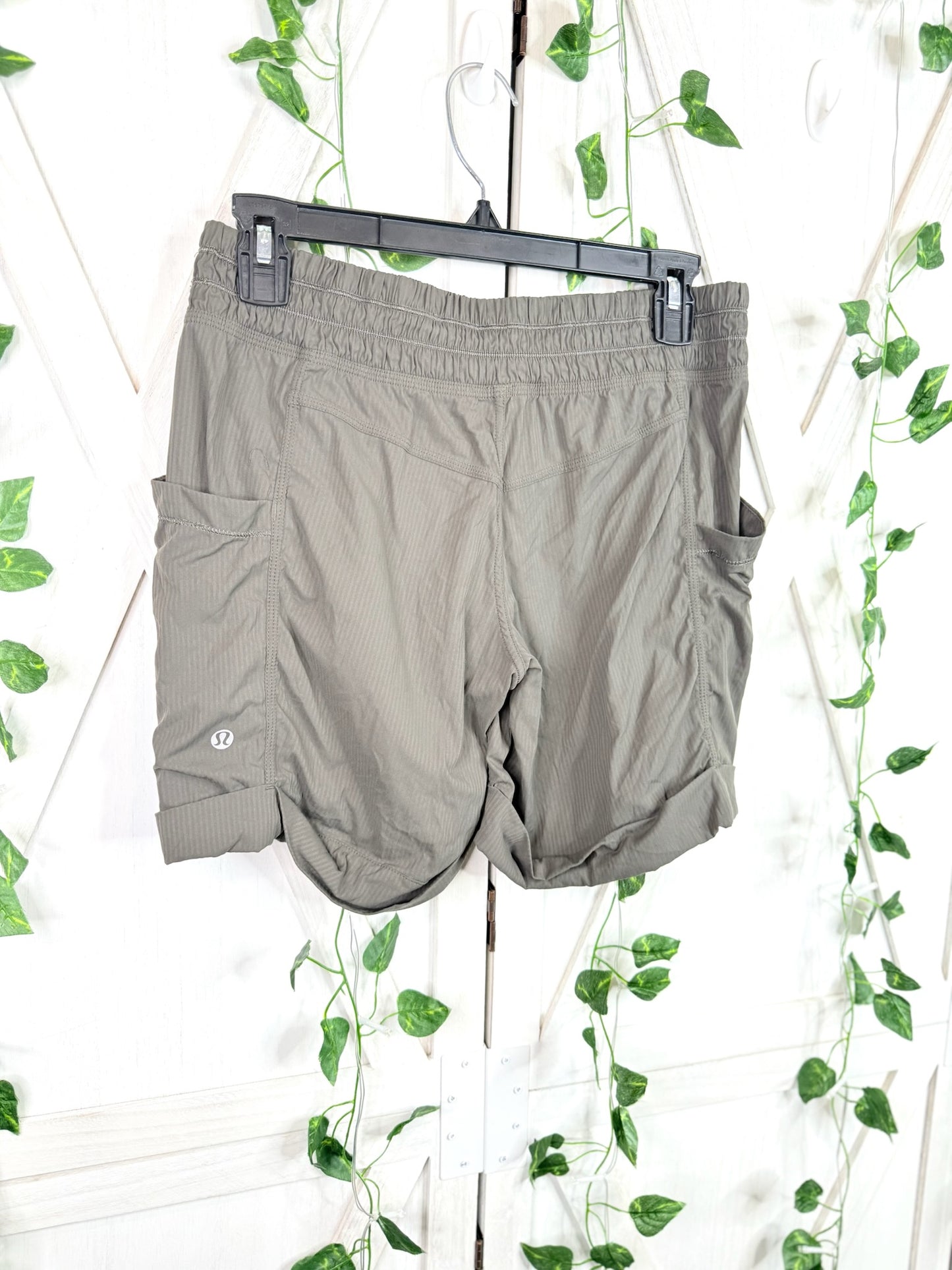 Lululemon Shorts *Size 4