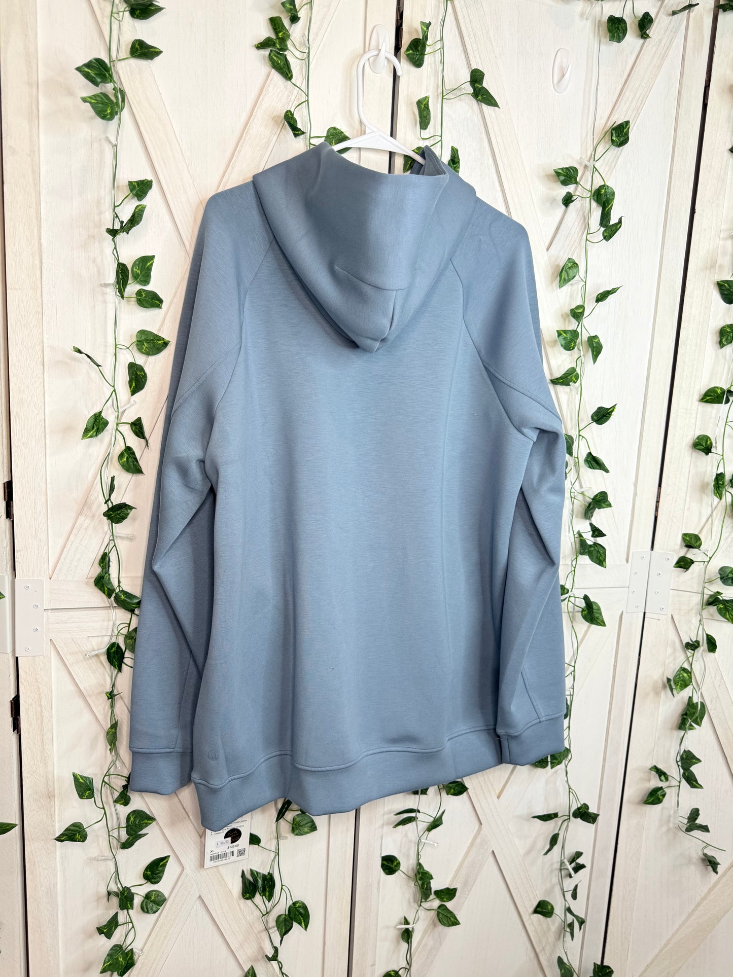 Smooth Spacer Pullover Hoodie *Size XL
