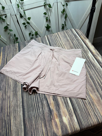 Dance studio HR short 3.5” Size 12