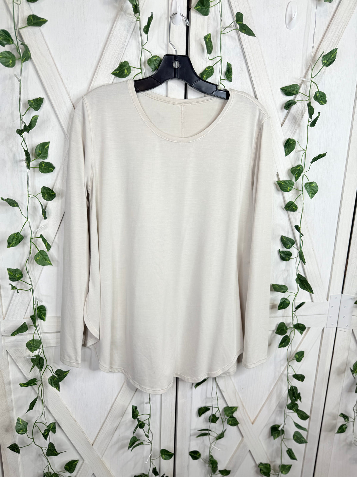 Lululemon Long Sleeve *Size M