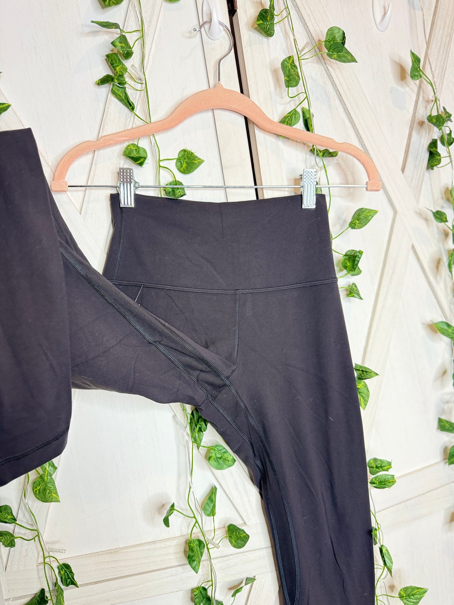 Lululemon Align Pant 28" *SIZE 4